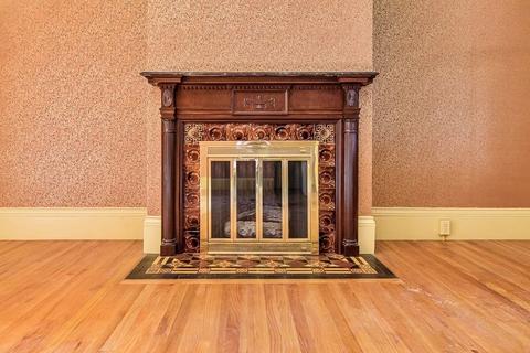 17 Mattoon St, Springfield, MA 01105 photo 7