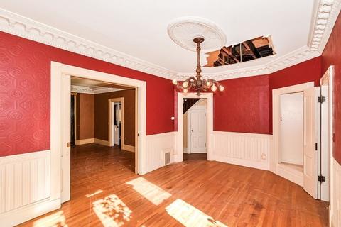 17 Mattoon St, Springfield, MA 01105 photo 12
