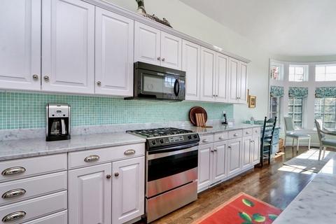 29 Southfield Ct, Needham, MA 02492 photo 8