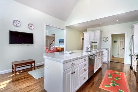 29 Southfield Ct, Needham, MA 02492 photo 9