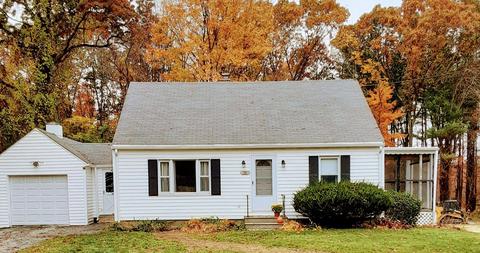 89 Dudley Oxford Rd, Dudley, MA 01571 photo 1