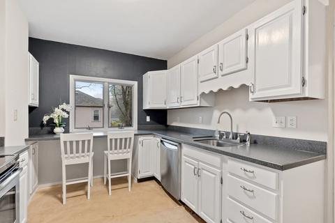 47 Piehl Ave, Worcester, MA 01606 photo 17