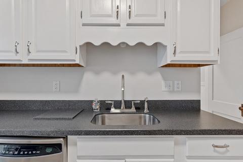 47 Piehl Ave, Worcester, MA 01606 photo 20