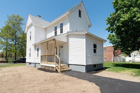 427 Bay St, Springfield, MA 01109 photo 1