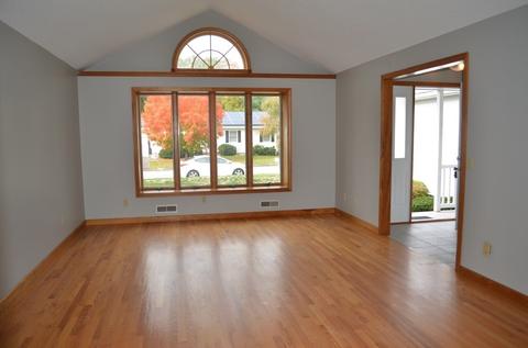 57 Brianna Ln, Springfield, MA 01129 photo 2