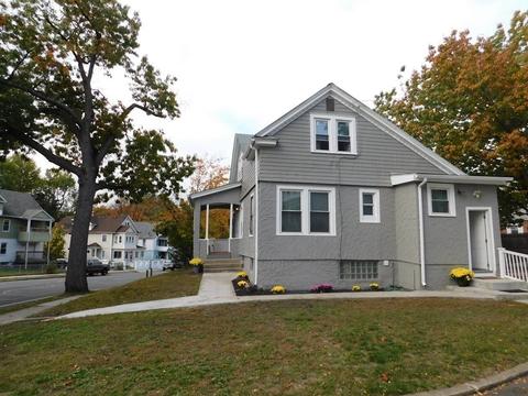 154 Orange St, Springfield, MA 01108 photo 1