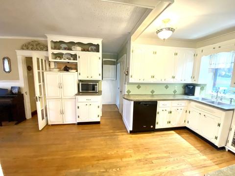 129 Thompson Rd, Webster, MA 01570 photo 17
