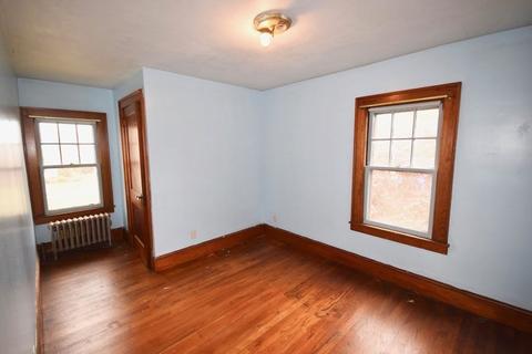 54 Watson St, Chicopee, MA 01020 photo 15