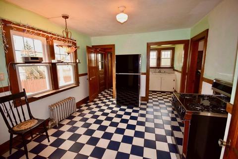 54 Watson St, Chicopee, MA 01020 photo 8