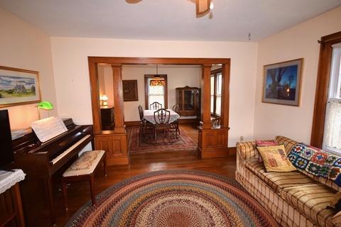 54 Watson St, Chicopee, MA 01020 photo 4