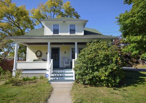 54 Watson St, Chicopee, MA 01020 photo 1