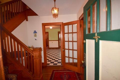 54 Watson St, Chicopee, MA 01020 photo 2