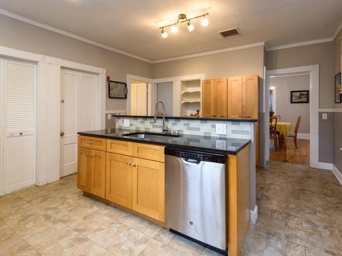 35 June St, Worcester, MA 01602 photo 12