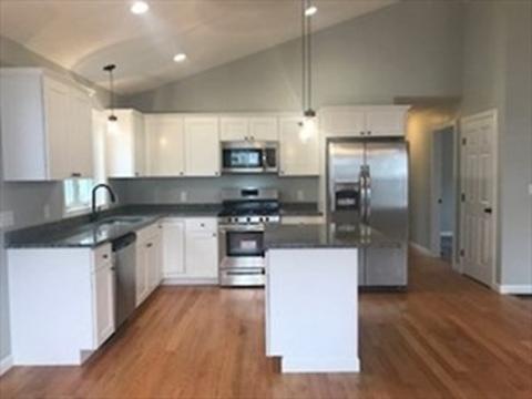 349 County St, Fall River, MA 02723 photo 4