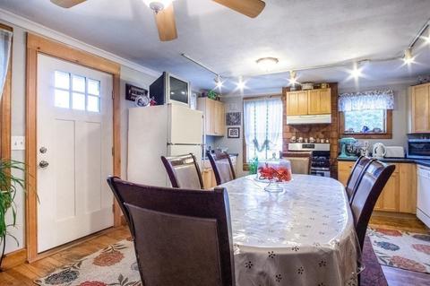 30 Davis St, Fairhaven, MA 02719 photo 3