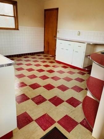 77 Bemis, Chicopee, MA 01020 photo 17