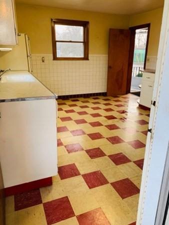 77 Bemis, Chicopee, MA 01020 photo 11