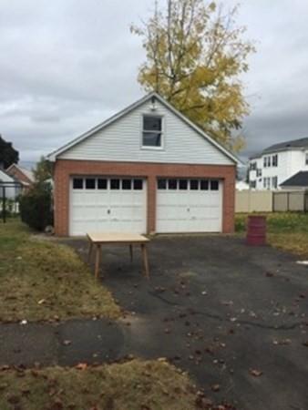 77 Bemis, Chicopee, MA 01020 photo 3