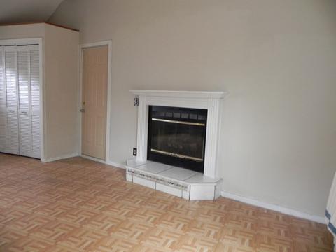 30 Arden St, Springfield, MA 01118 photo 9