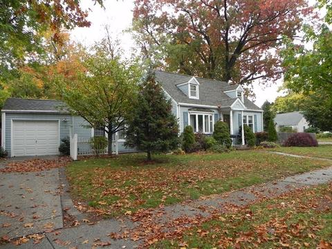 30 Arden St, Springfield, MA 01118 photo 3