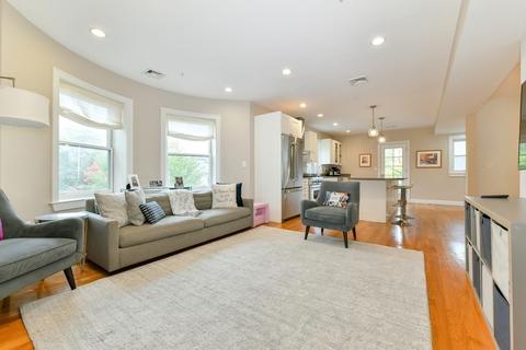 97 Fuller St #2, Brookline, MA 02446 photo 1