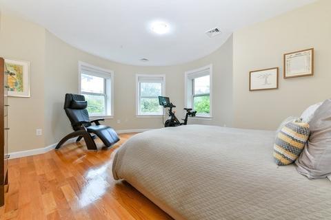 97 Fuller St #2, Brookline, MA 02446 photo 18
