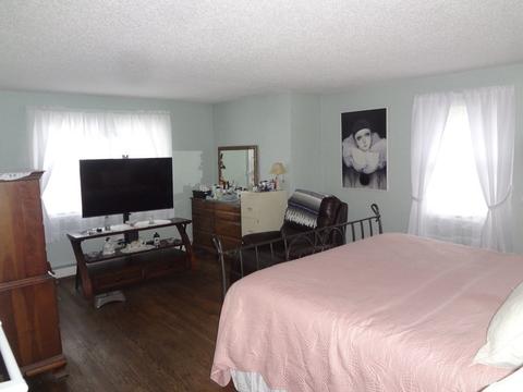 51 Pulaski St, Springfield, MA 01151 photo 9