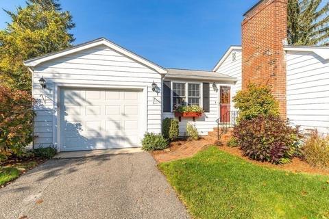 8 Chapel Rd, Danvers, MA 01923 photo 4