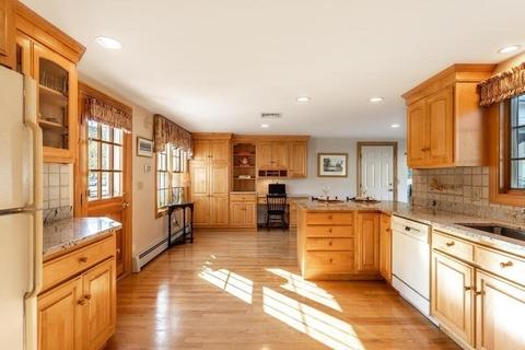8 Chapel Rd, Danvers, MA 01923 photo 6