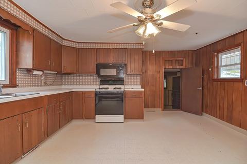 820 Wilson Rd, Fall River, MA 02720 photo 40