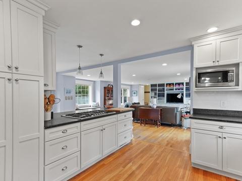 26 Bear Hill Rd, Reading, MA 01867 photo 12