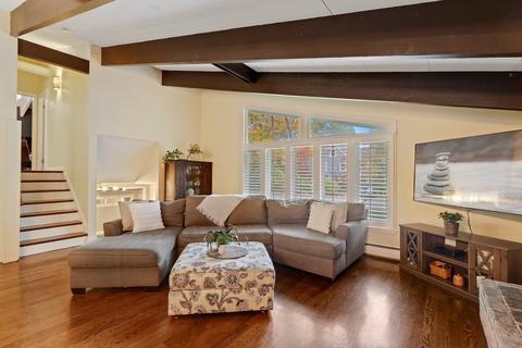 43 Walnut St, Millis, MA 02054 photo 4