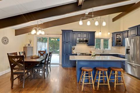 43 Walnut St, Millis, MA 02054 photo 11