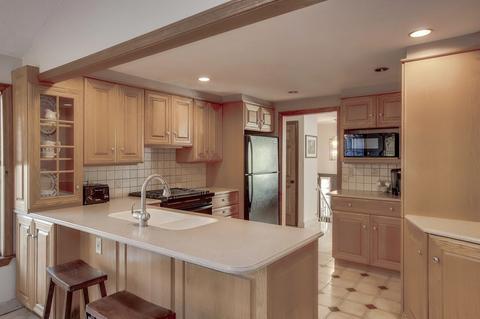 2 Fletcher St, Maynard, MA 01754 photo 2