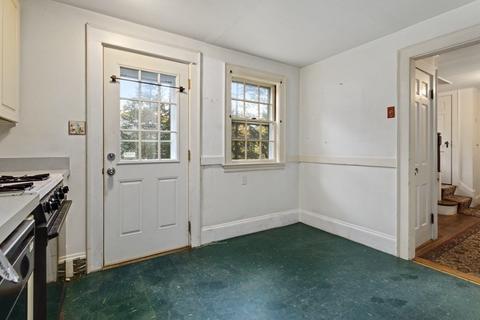 83 Summer Ave, Reading, MA 01867 photo 12