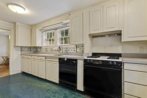 83 Summer Ave, Reading, MA 01867 photo 11