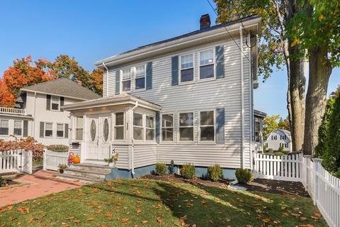 245 William St, Stoneham, MA 02180 photo 1