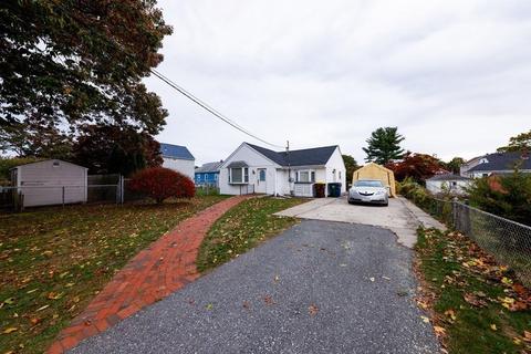 345 Emmett St, Fall River, MA 02721 photo 1
