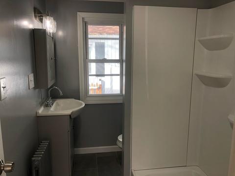 108 Silas St, Springfield, MA 01109 photo 5