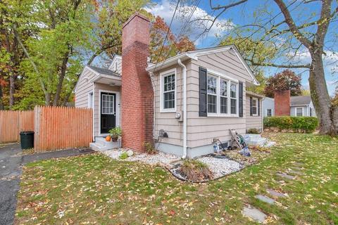 131 Gardens Dr, Springfield, MA 01119 photo 4
