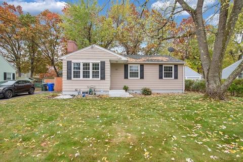 131 Gardens Dr, Springfield, MA 01119 photo 1