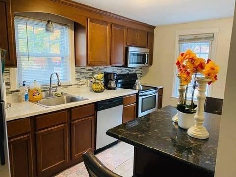 154 Mayflower Rd, Springfield, MA 01118 photo 4