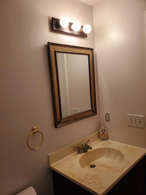 184 Senator St, Springfield, MA 01129 photo 14