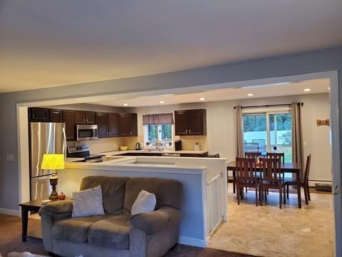 184 Senator St, Springfield, MA 01129 photo 8