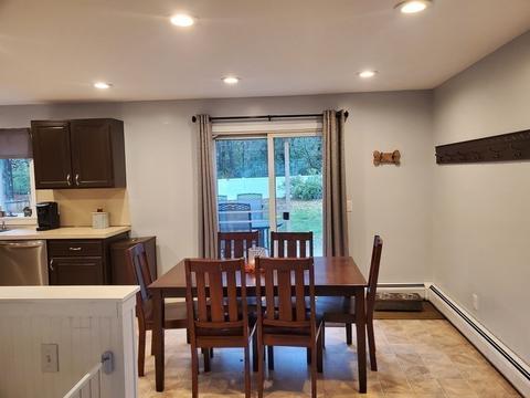 184 Senator St, Springfield, MA 01129 photo 6