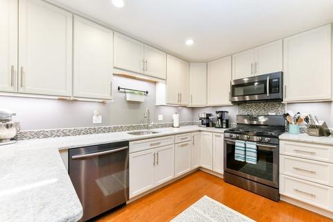 84 Walpole St #1E, Canton, MA 02021 photo 5