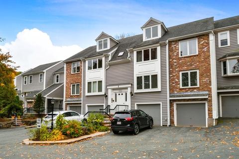 84 Walpole St #1E, Canton, MA 02021 photo 1