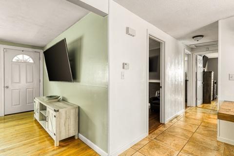 22 Pecousic St, Springfield, MA 01108 photo 10