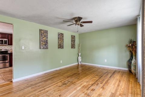 22 Pecousic St, Springfield, MA 01108 photo 7