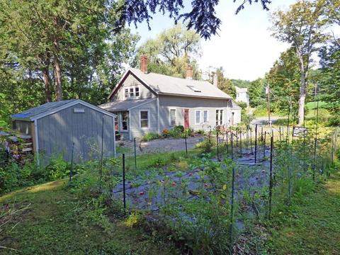 54 Maple St, Conway, MA 01341 photo 2